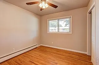 1827 Collyer St — Photo 32