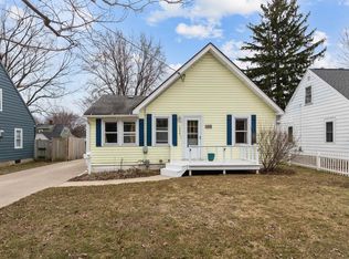 1029 W Hawes Ave, Appleton, WI 54914