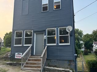 456 3rd St, Donora, PA 15033