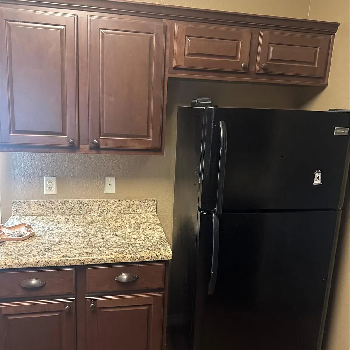 3 bed, 3.0 bath, 1367 sqft, $1,900 — Photo 4