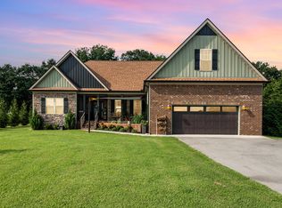 1412 Azalee Ln, Chapel Hill, TN 37034