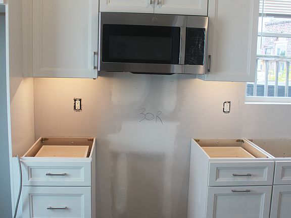4th image of 1908 E Passyunk Ave Floor 3