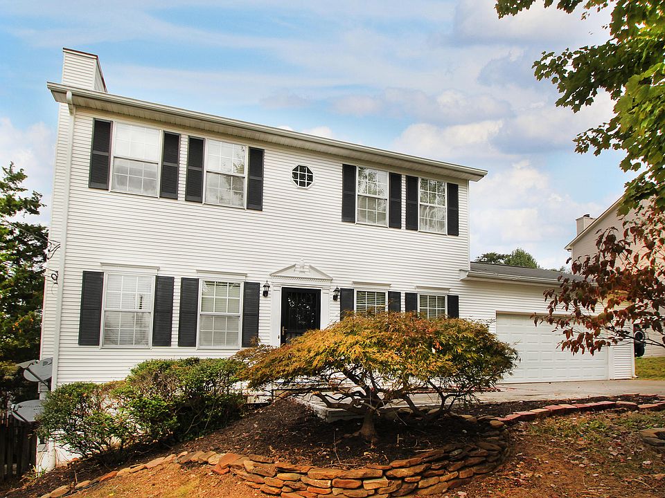 1st image of 1209 Folkstone Pl