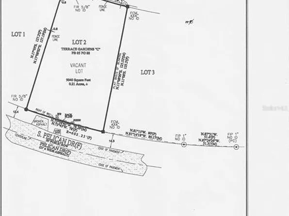 521 S Pelican Dr #2, Sarasota, FL 34237
