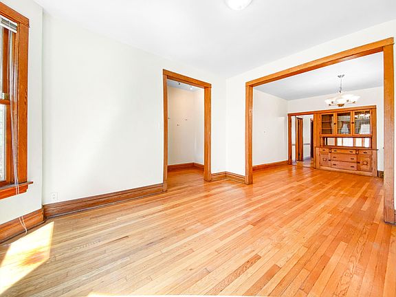 4th image of 3925 N Hamilton Ave #1F