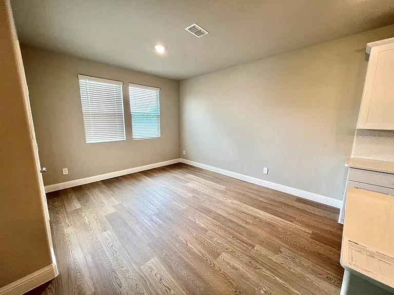1411 Winters Way — Photo 16