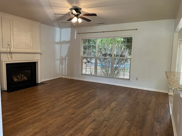 3936 Manor House Dr — Photo 5