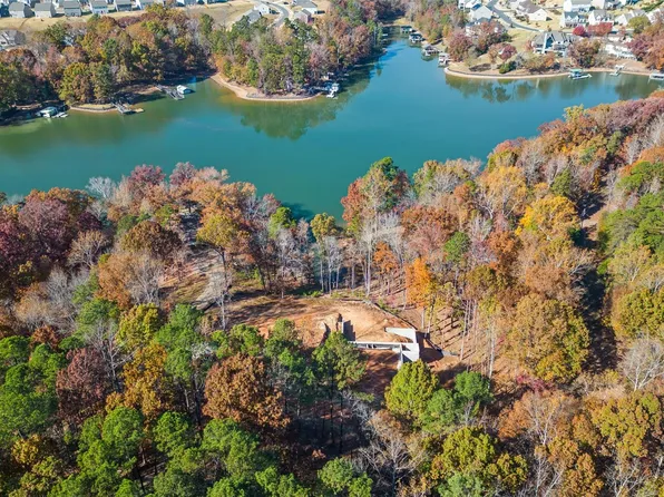 16914 Landover Rd, Charlotte, NC 28278