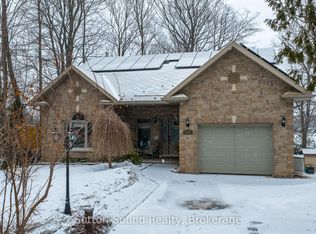 122 McCullough Lake Dr, Chatsworth, ON N0H2V0