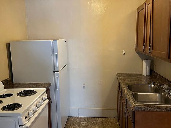 5th image of 342 Avenue G