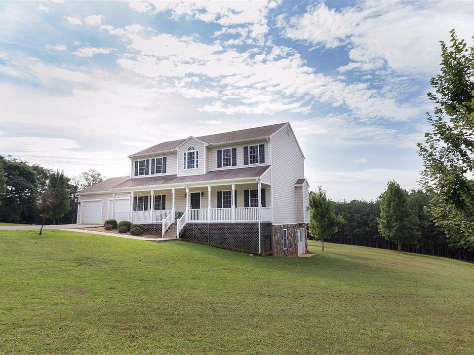 107 Queens Ct Goode VA Zillow