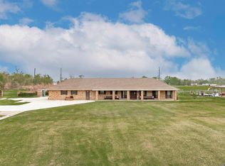 5511 N River Rd, Port Allen, LA 70767
