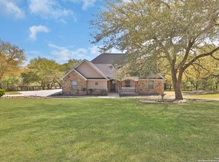 15 Patchwork Cors, Poteet, TX 78065