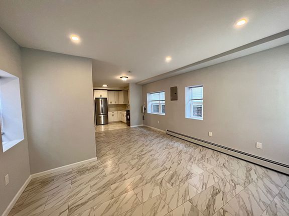 4th image of 223 Beach 91st St Floor 2