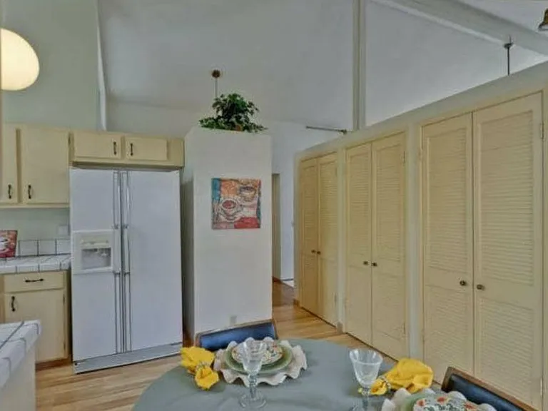 1719 Silver Glen Ct — Photo 15