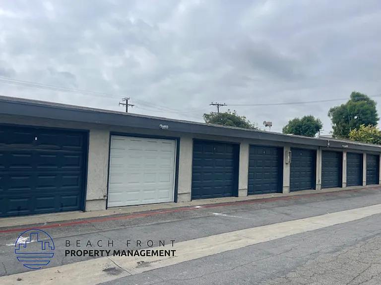 7042 Fenway Dr — Photo 18