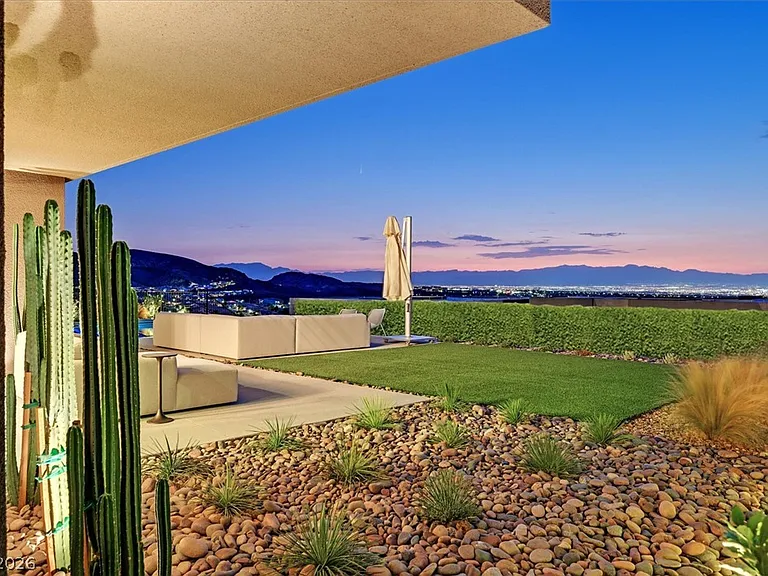 807 Magnum Cliff Ct — Photo 4