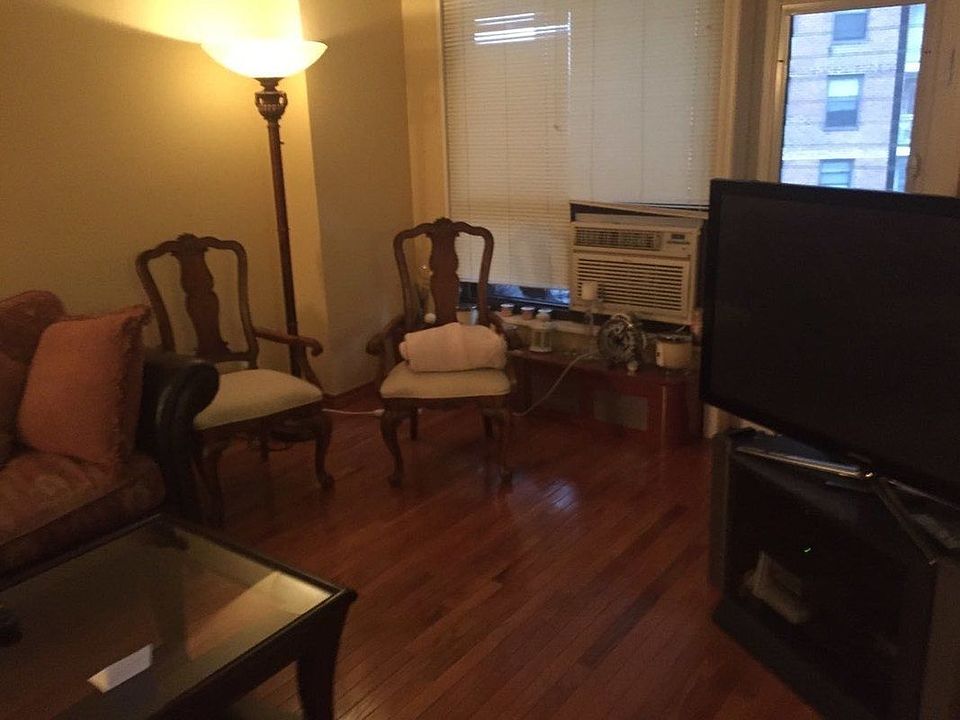 2nd image of 61-25 98th St #L