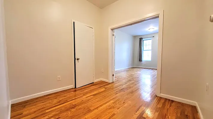 Rented by Compass | media 9