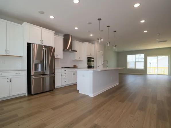 10057 Secluded Garden Dr, Apex, NC 27523
