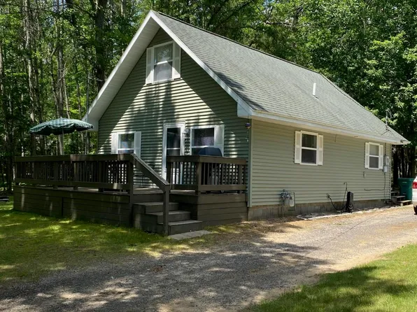 894 Springwood Dr, Prudenville, MI 48651