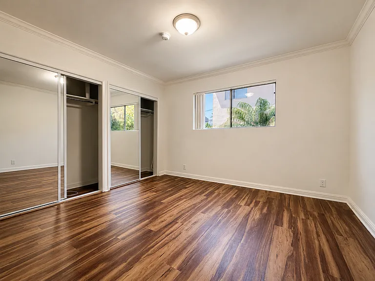 1831 Camden Ave — Photo 18