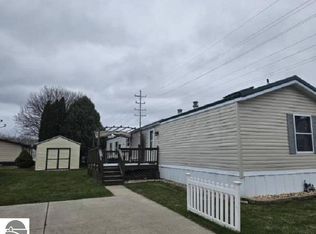 5232 E Broadway Rd #318, Mount Pleasant, MI 48858