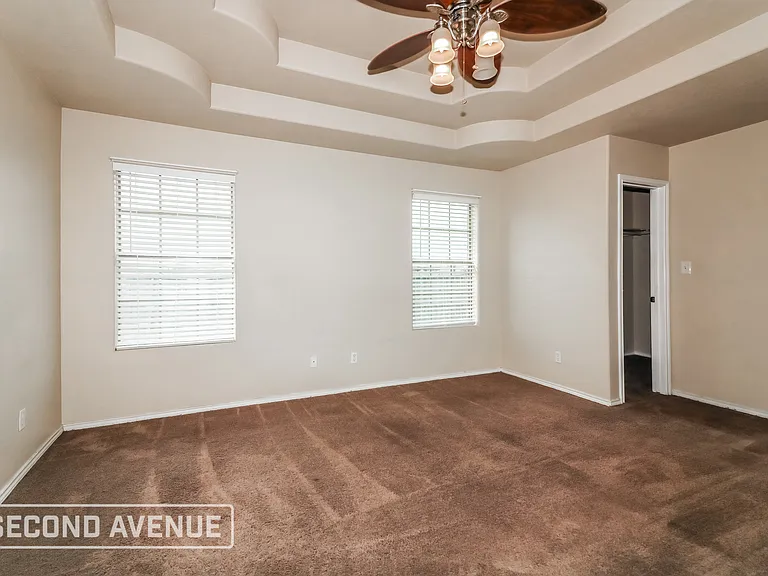 5541 Candace St — Photo 11