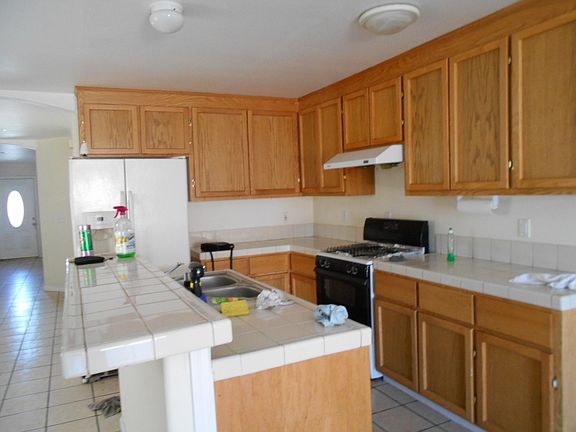 Kithcen, S-S Refrig with ice maker