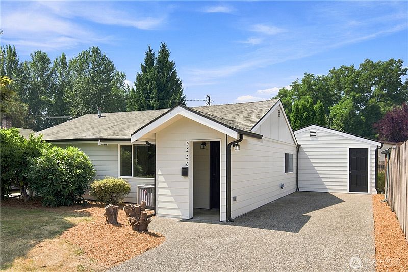 2nd image of 5226 108th Avenue Ct E