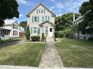 948 Ridgeway Ave, Rochester, NY 14615