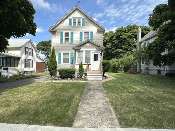 948 Ridgeway Ave, Rochester, NY 14615