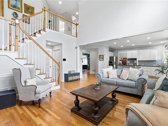 3rd image of 787 Bellhaven Chase Ct