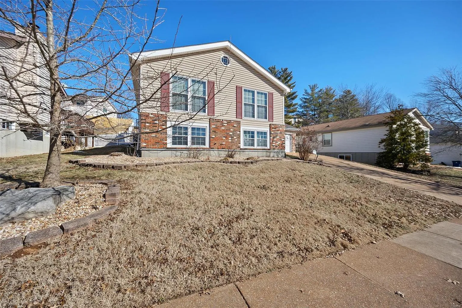 7226 Emerald Forest Dr photo 1
