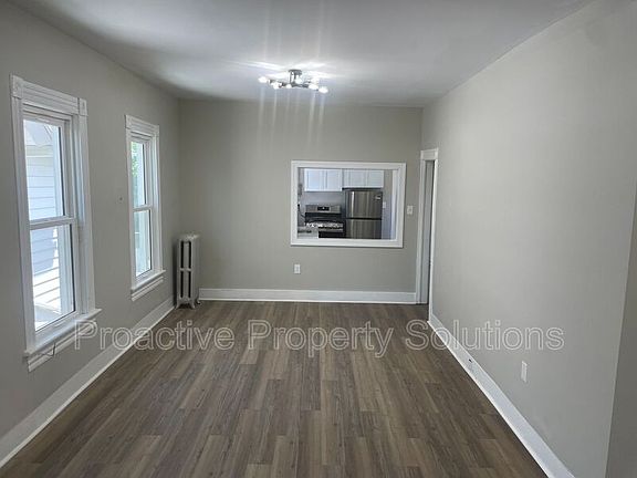 2nd image of 116 N Lincoln Ave Floor 2