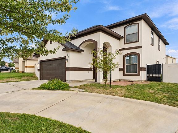 4th image of 301 Ladera Dr