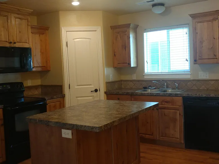 592 Sunflower Rd #TOWNHOME — Photo 21