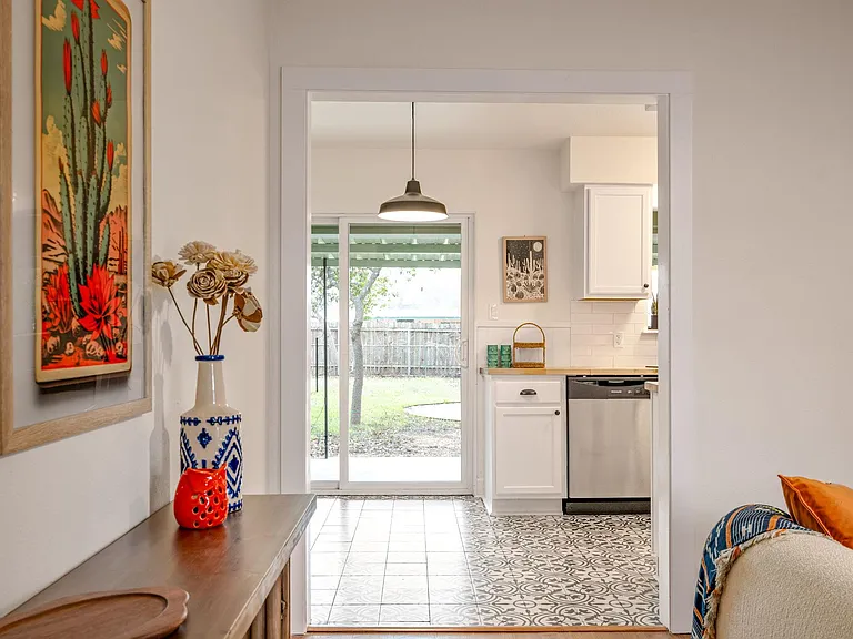 407 Westmorland Dr — Photo 12