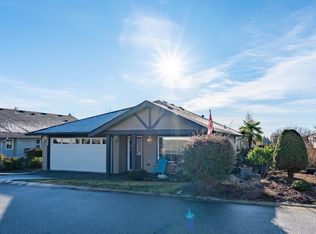 5696 Emily Way, Sechelt, BC V7Z 0N5
