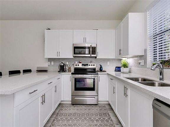 2nd image of 1608 SW 28th St #0