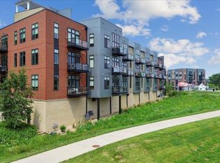 250 State St APT 405, Cedar Falls, IA 50613