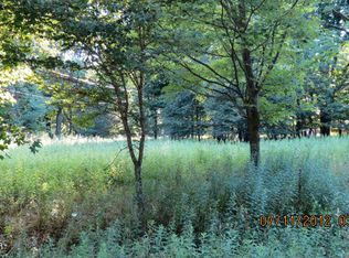 124 Hazelton Dr, Greentown, PA 18426