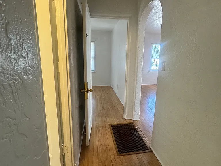 1712 Lead Ave SE #A — Photo 5