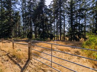 9 Hanstad Rd, Camano Island, WA 98282