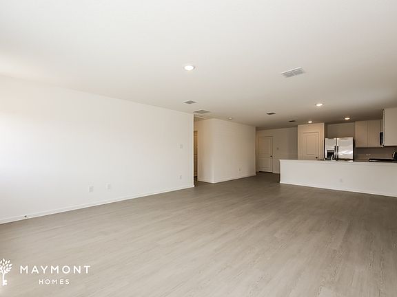 5th image of 1059 Neyland Dr