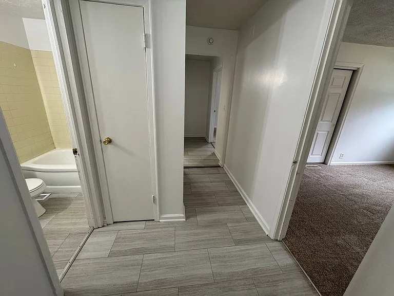 1088 S Morgantown Rd — Photo 14