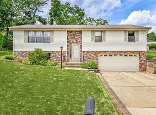 4105 Mary Dr, Pittsburgh, PA 15212