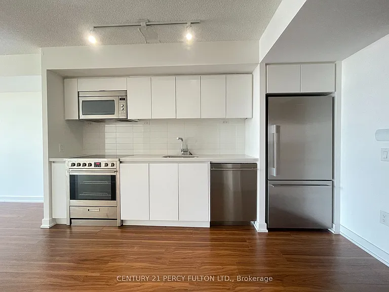85 Queens Wharf Rd #1811 — Photo 3