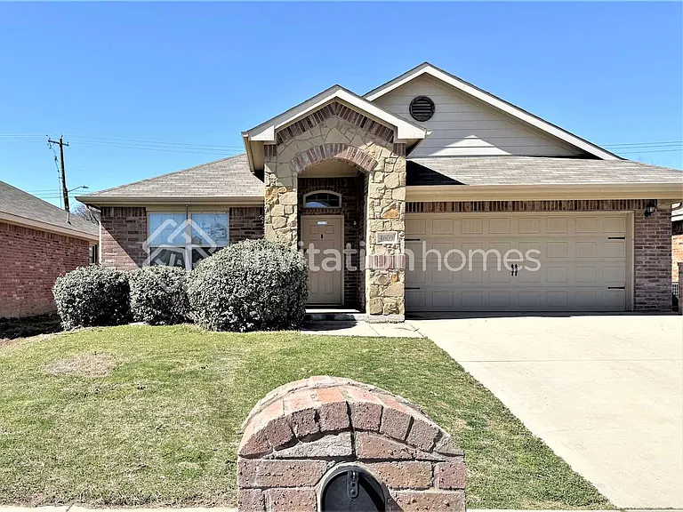 4609 Wheatland Dr — Photo 1