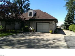 4033 Lake Rd, Sheffield Lake, OH 44054